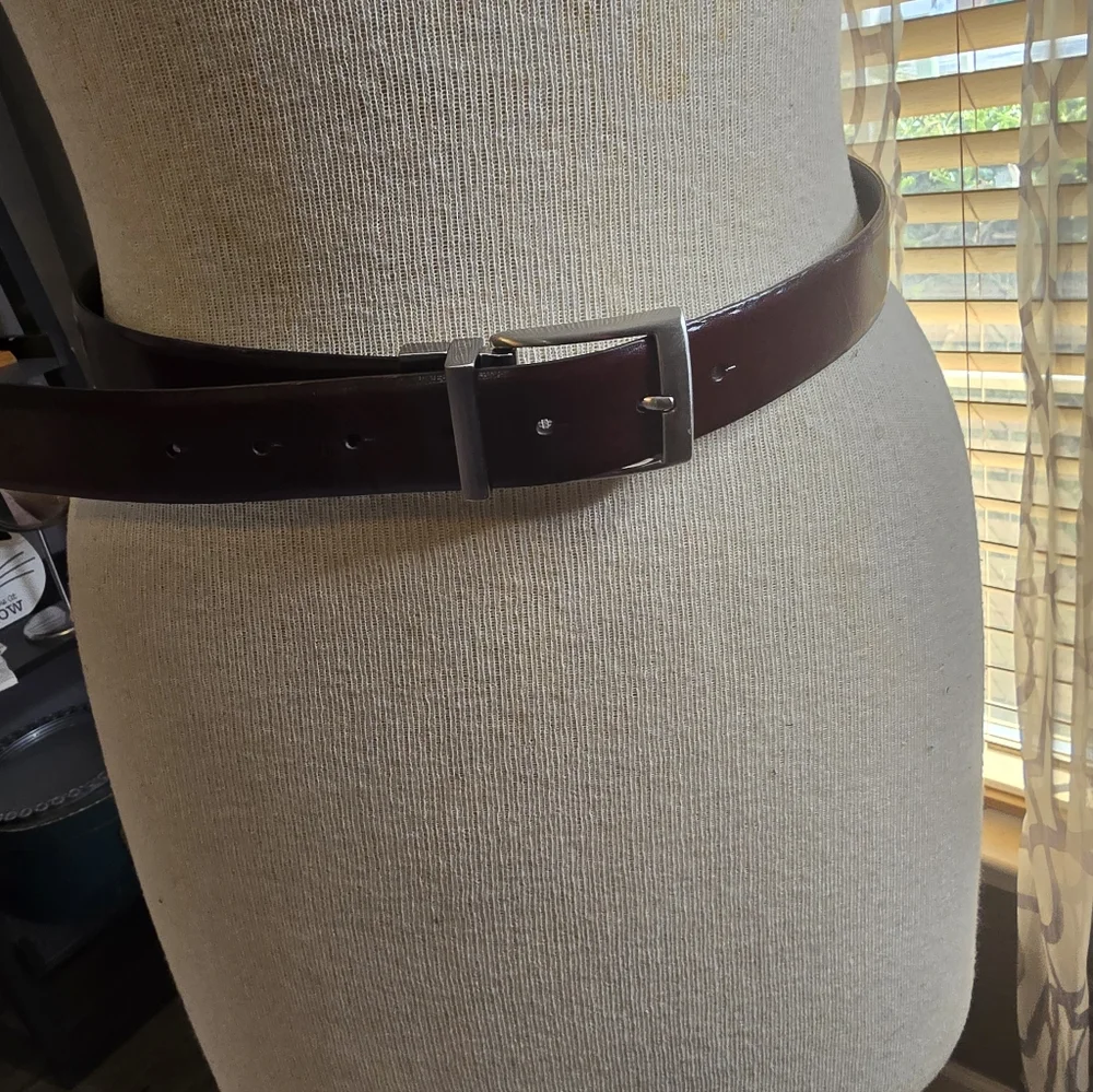 Classic 2-Sided Nike Leather Belt